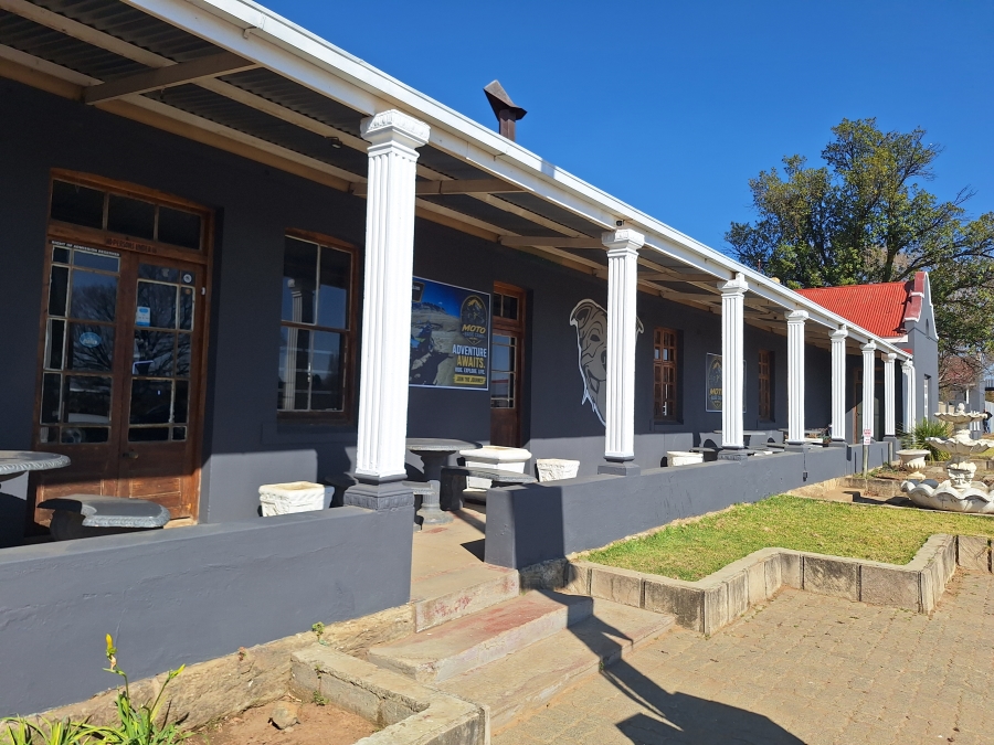 8 Bedroom Property for Sale in Memel Free State